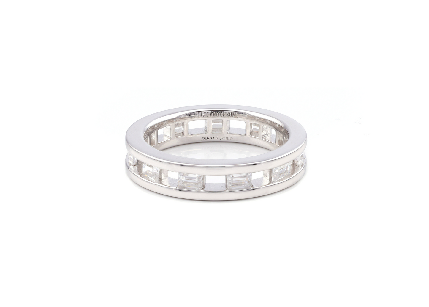 Micro Legacy Ring in White